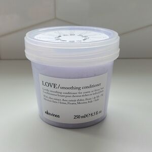 Davines LOVE Smoothing Conditioner